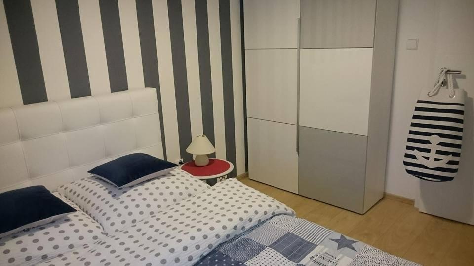 Apartment 4 Seasons- Basen Wewnetrzny,jacuzzi,sauna,silownia I Kulkoland W Cenie!!! *